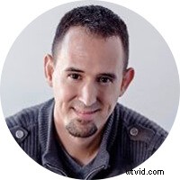 Over 100 Marketing Experts Reveal Their #1 Tip for Crafting Outstanding Videos