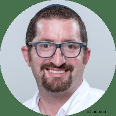 Over 100 Marketing Experts Reveal Their #1 Tip for Crafting Outstanding Videos