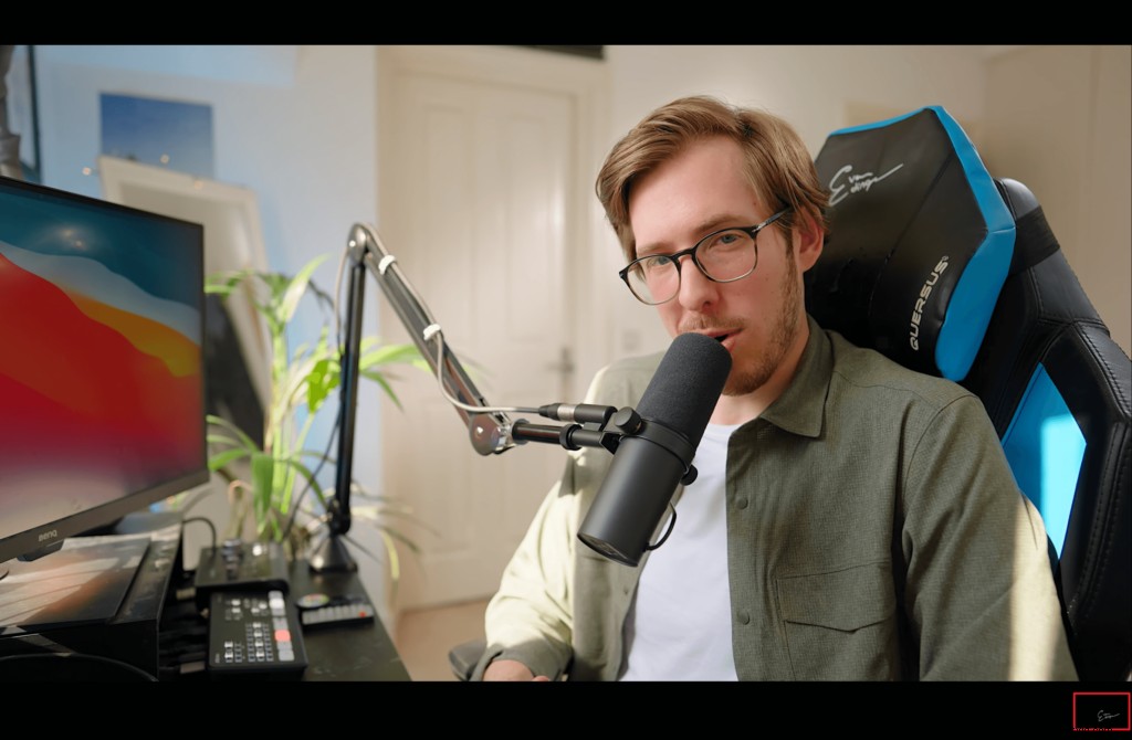 Ultimate Guide: How to Create Professional Watermarks for YouTube Videos