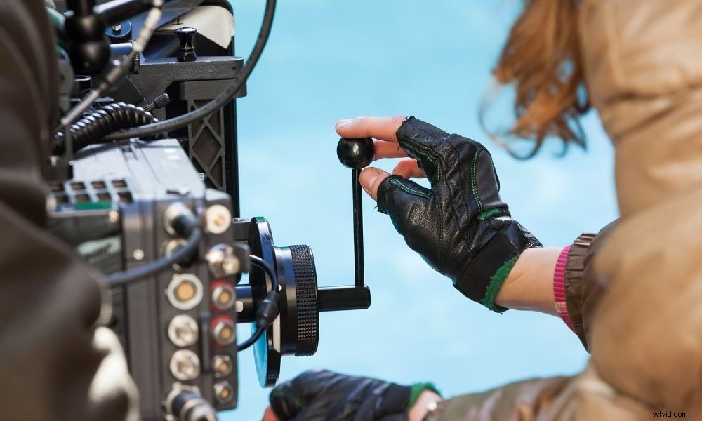 Master Focus Pulling: Simple Techniques for Flawless Video Quality