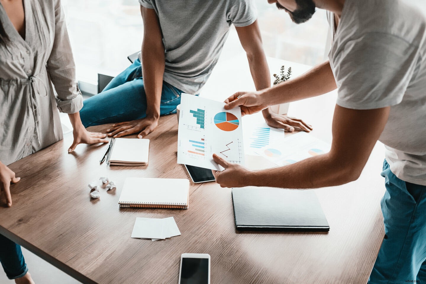 Essential Video Engagement Metrics: The Ultimate Guide for Brands