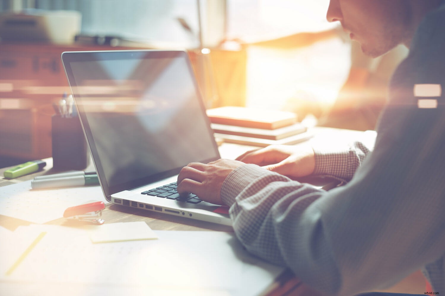 4 Essential Travel Tips for Filmmakers: Conquer Stress and Stay Prepared