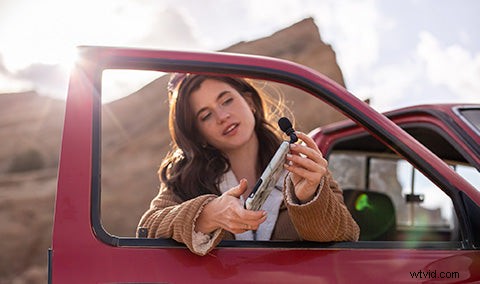 Step-by-Step Guide: How to Connect an External Microphone to Your Smartphone