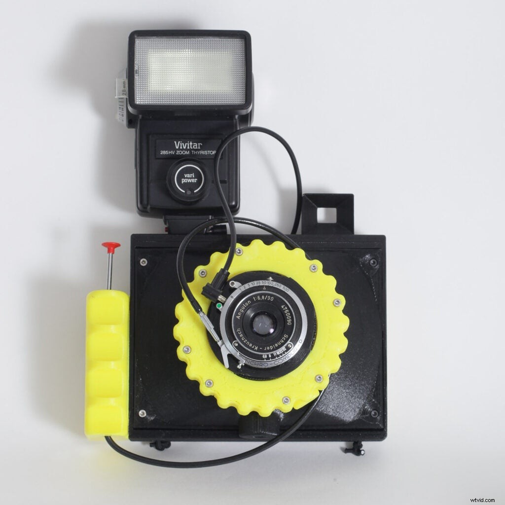 Cam eradactyl OG: Affordable 4x5 Hand Camera for Fun Large Format Film Photography