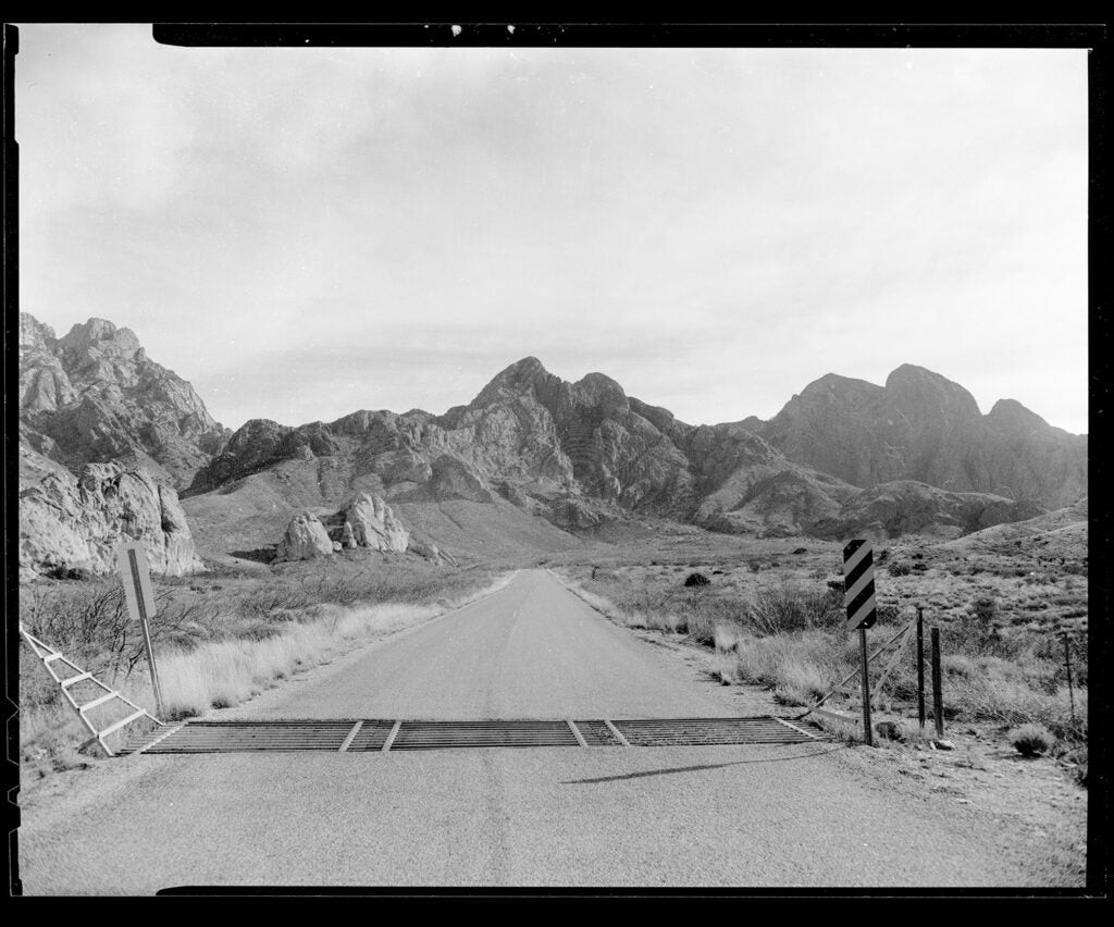 Cam eradactyl OG: Affordable 4x5 Hand Camera for Fun Large Format Film Photography