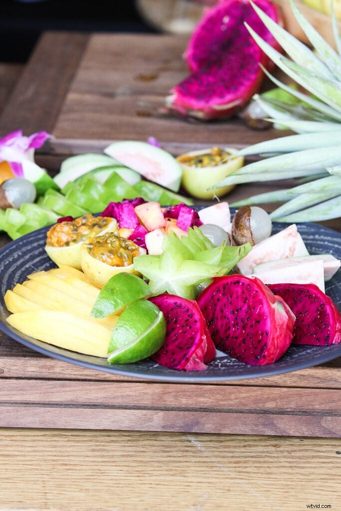 Canon EOS R Full-Frame Mirrorless Camera: Hands-On Review and First Sample Images