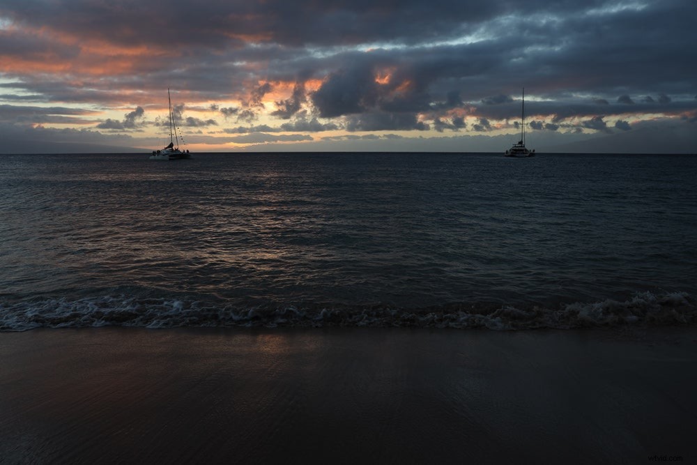 Canon EOS R Full-Frame Mirrorless Camera: Hands-On Review and First Sample Images