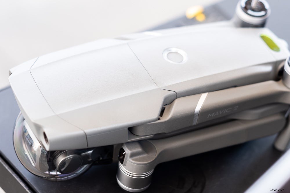 DJI Mavic 2 Pro & Zoom: Omnidirectional Sensors and AI for Crash-Free Flights