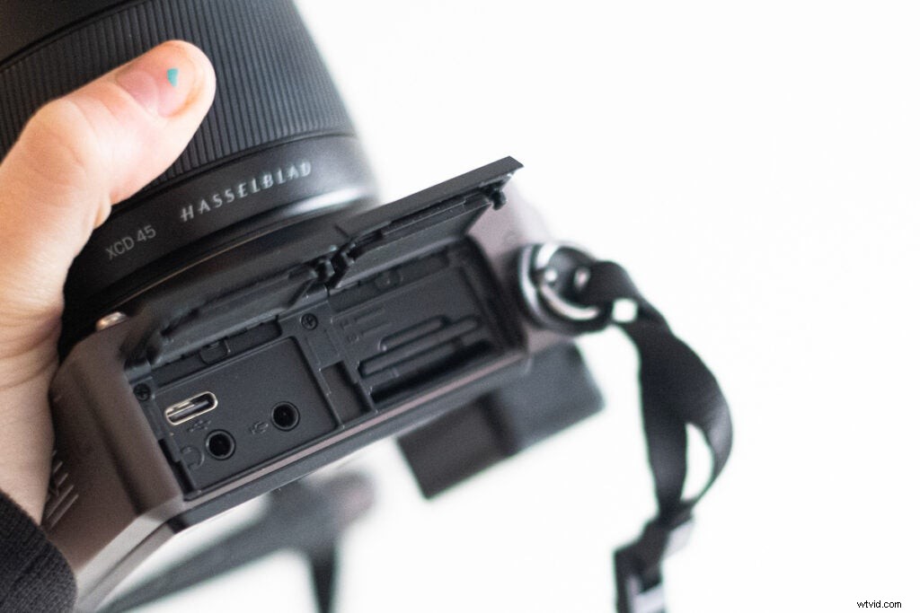 Hasselblad X1D II-50c Hands-On Review: Faster Speed, Lower Price, and Stunning Sample Images