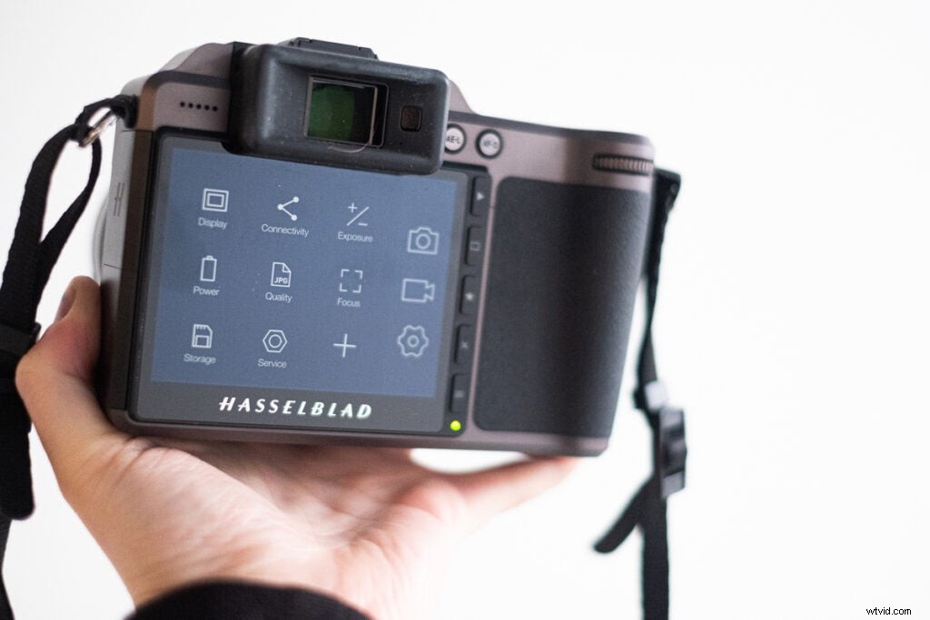 Hasselblad X1D II-50c Hands-On Review: Faster Speed, Lower Price, and Stunning Sample Images