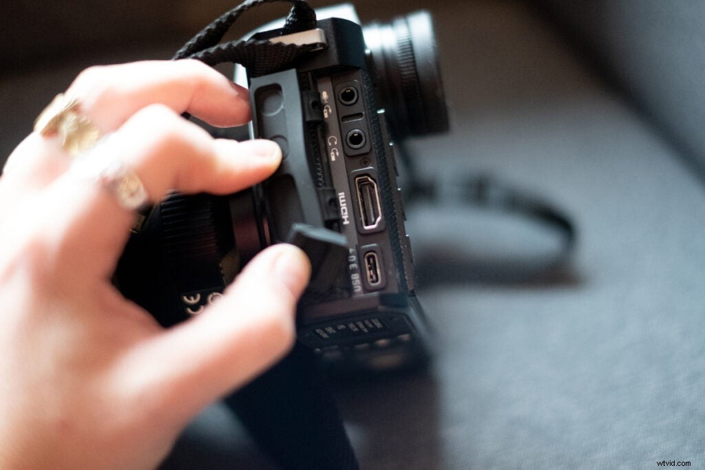 Leica SL2: Revolutionary 47MP Full-Frame Mirrorless Camera with 5-Axis Stabilization