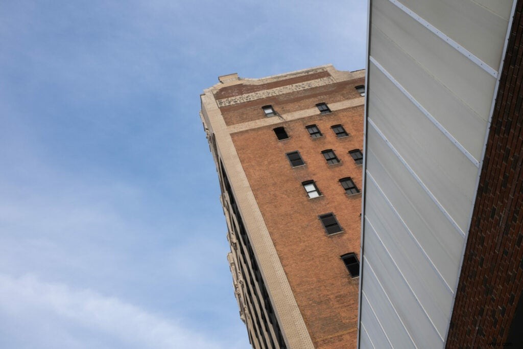 Fujifilm X100V Hands-On Review: First Impressions and Stunning Sample Images