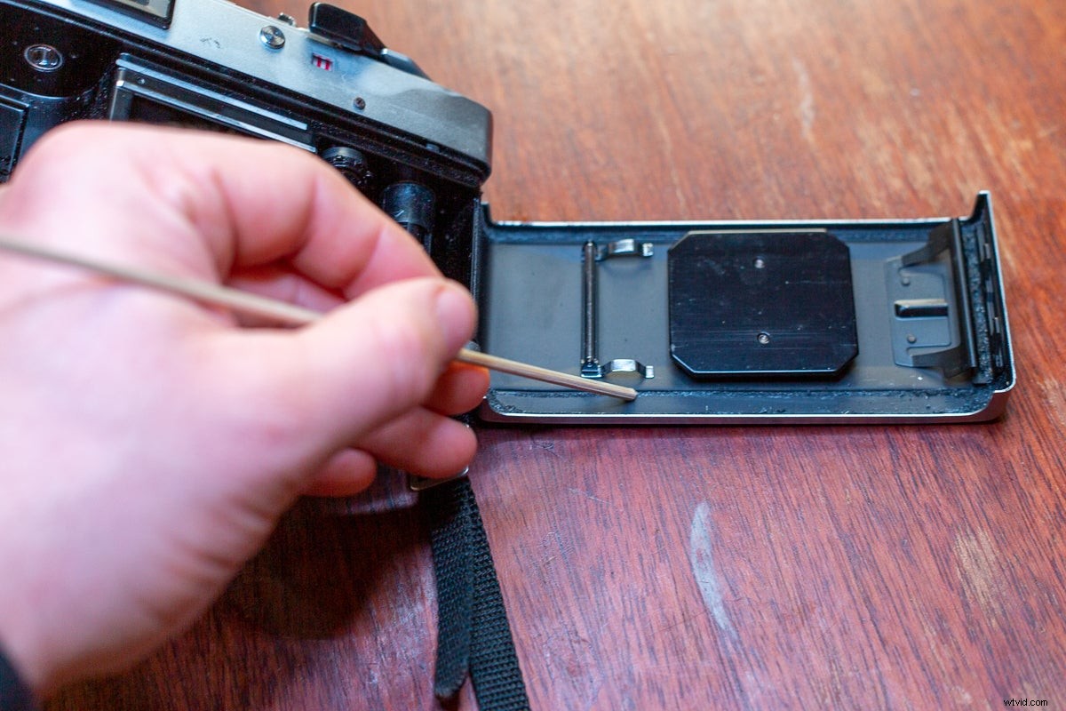 Step-by-Step Guide: Replacing Light Seals in Vintage Film Cameras