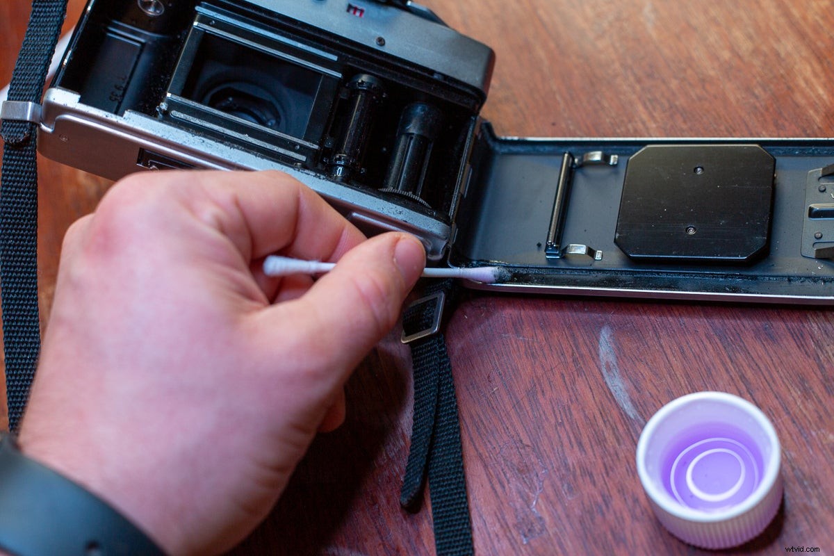 Step-by-Step Guide: Replacing Light Seals in Vintage Film Cameras