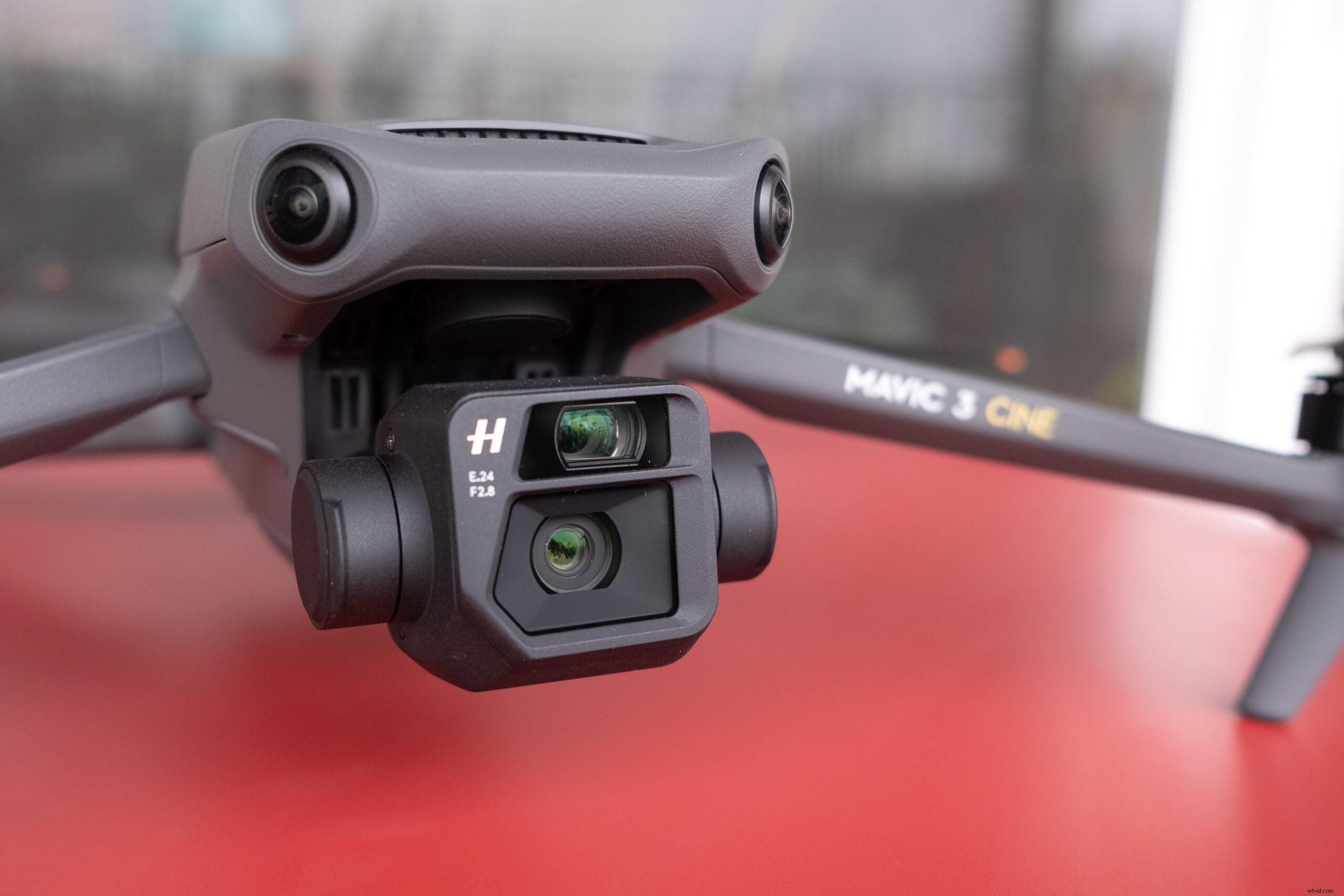 DJI Mavic 3 Hands-On Review: The Flagship Dual-Camera Drone Redefined