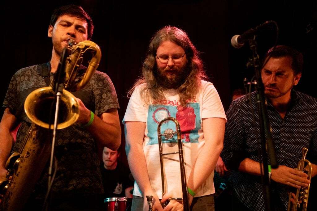 Sony FE 35mm f/1.8 Prime Lens Review: Hands-On Impressions and Sample Images