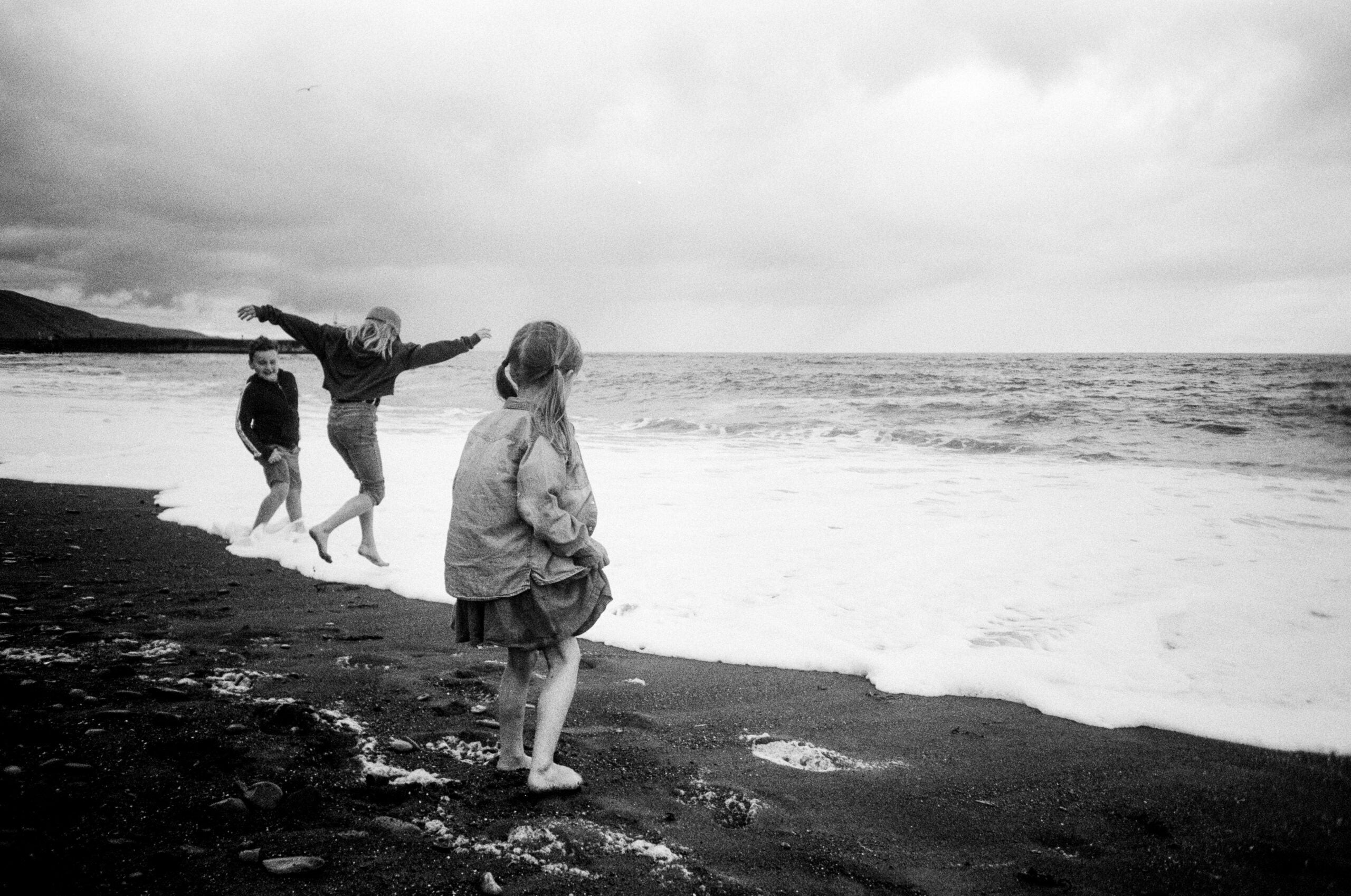 Omnar 26mm f/6 Fixed-Aperture Lens for Leica M-Mount: Stunning Sample Gallery