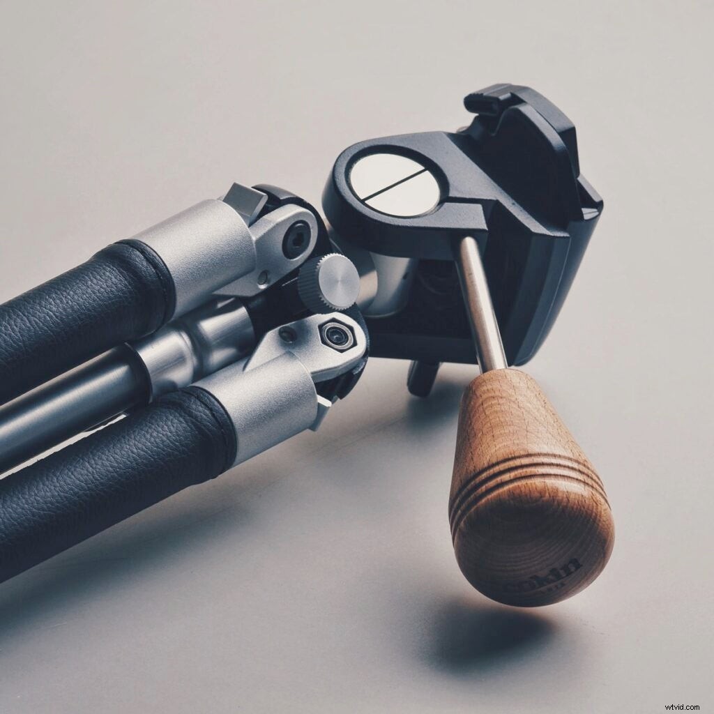 Cokin Riviera Classic: Modern Tripod with Timeless Retro Style