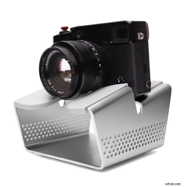 Base Object 005: Elegant Aluminum Camera Stand for a Clutter-Free Desk