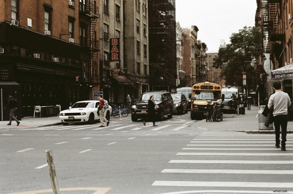 Lomography LomoChrome Metropolis R 100-400: First Impressions and Sample Images