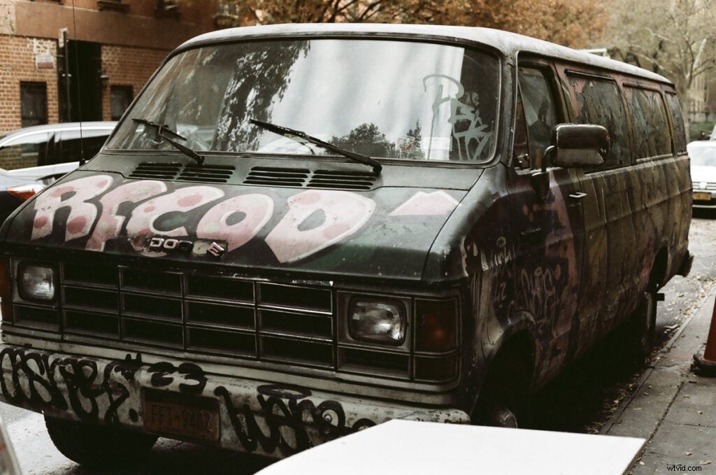 Lomography LomoChrome Metropolis R 100-400: First Impressions and Sample Images