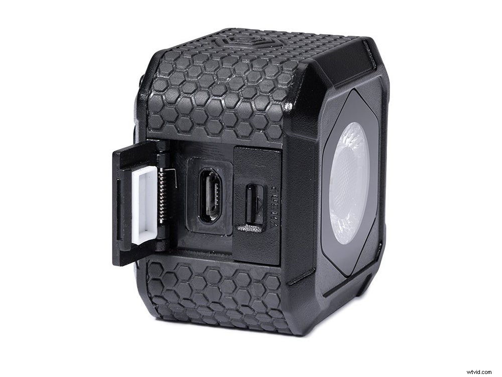 Lume Cube Air: Compact, App-Controlled LED Light for Photographers & Videographers