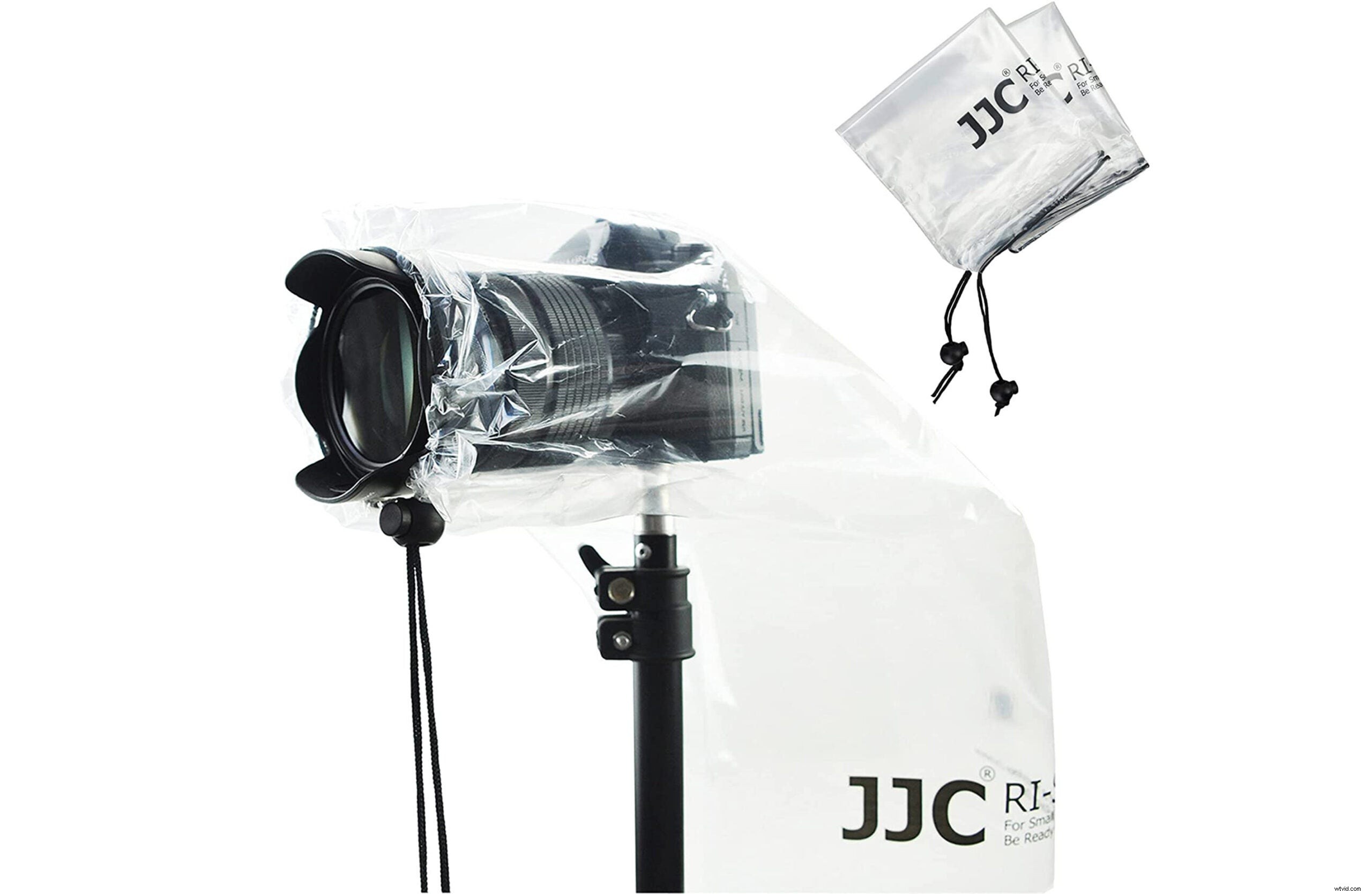 10 Essential Everyday Items Every Wedding Photographer Must Carry