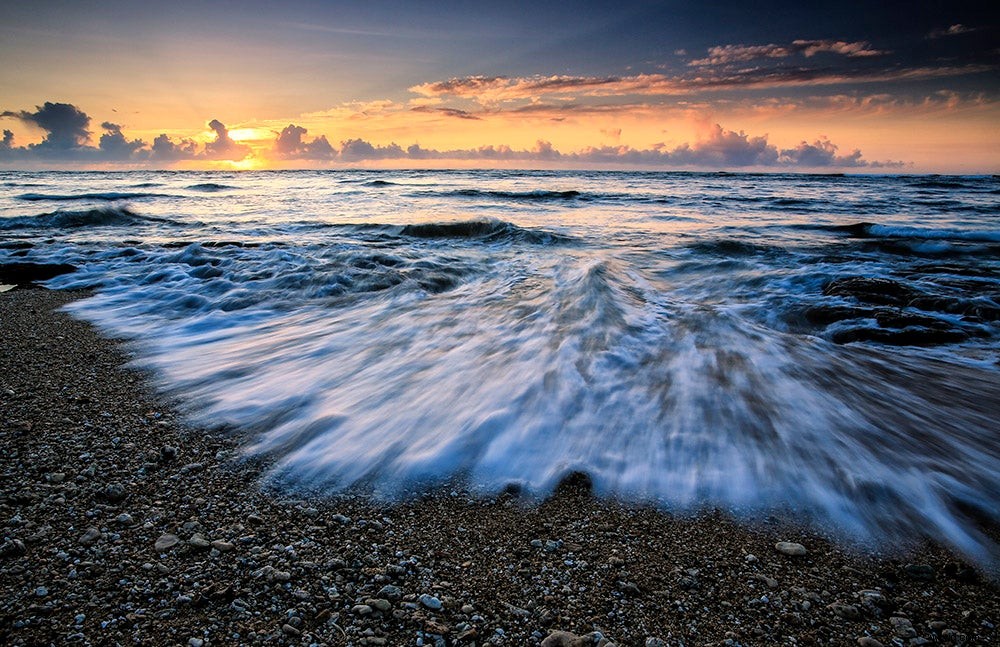 Expert Tips: Capture Stunning Beach Landscape Photos Like a Pro