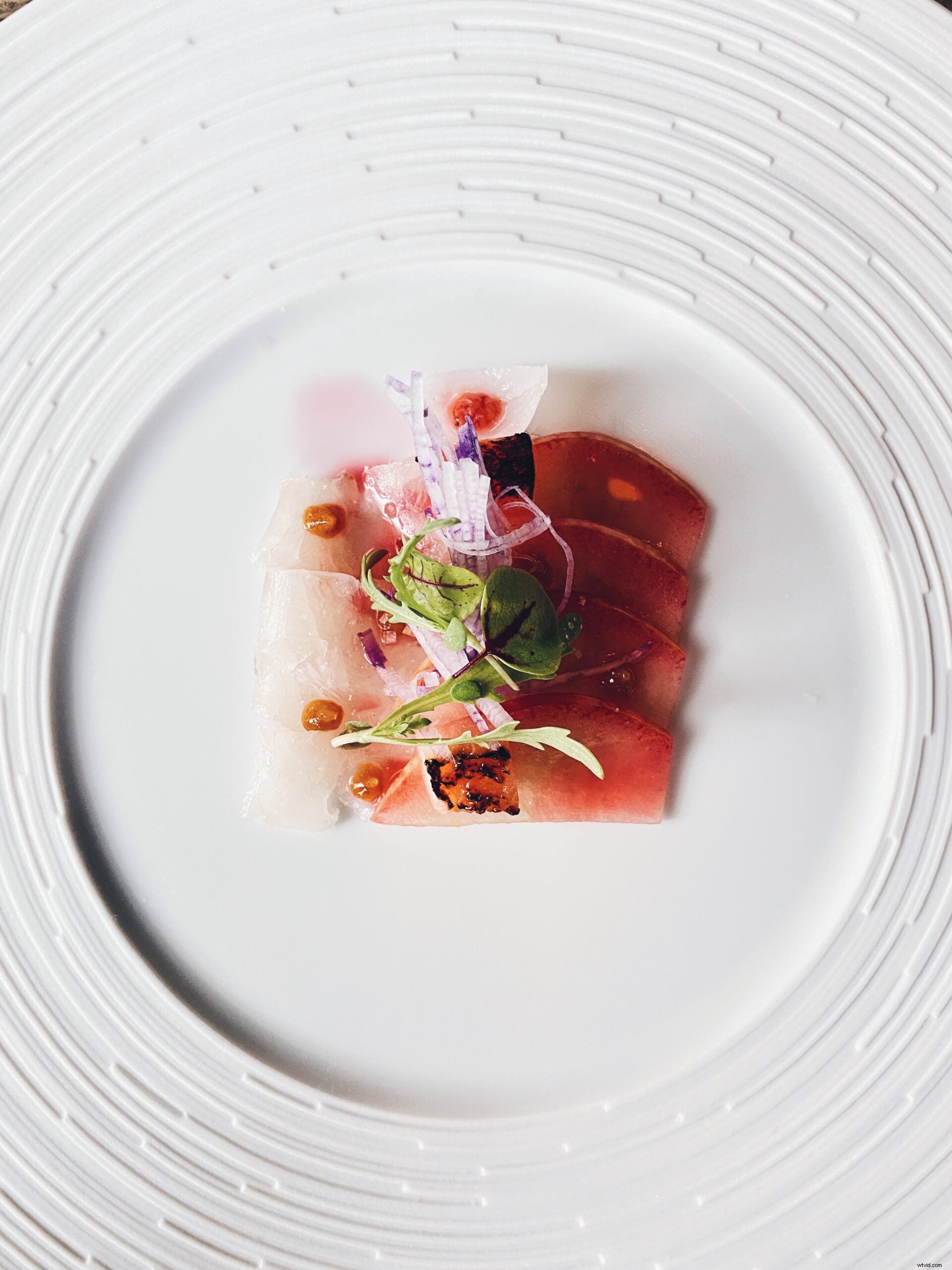 Expert Tips for Capturing Flattering Food Photos in Any Setting