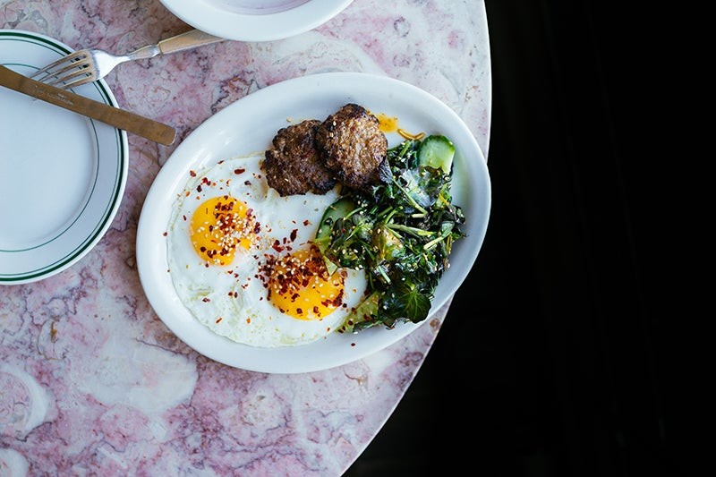 Capture Stunning Breakfast Photos for Instagram: Pro Tips from a Foodie Expert