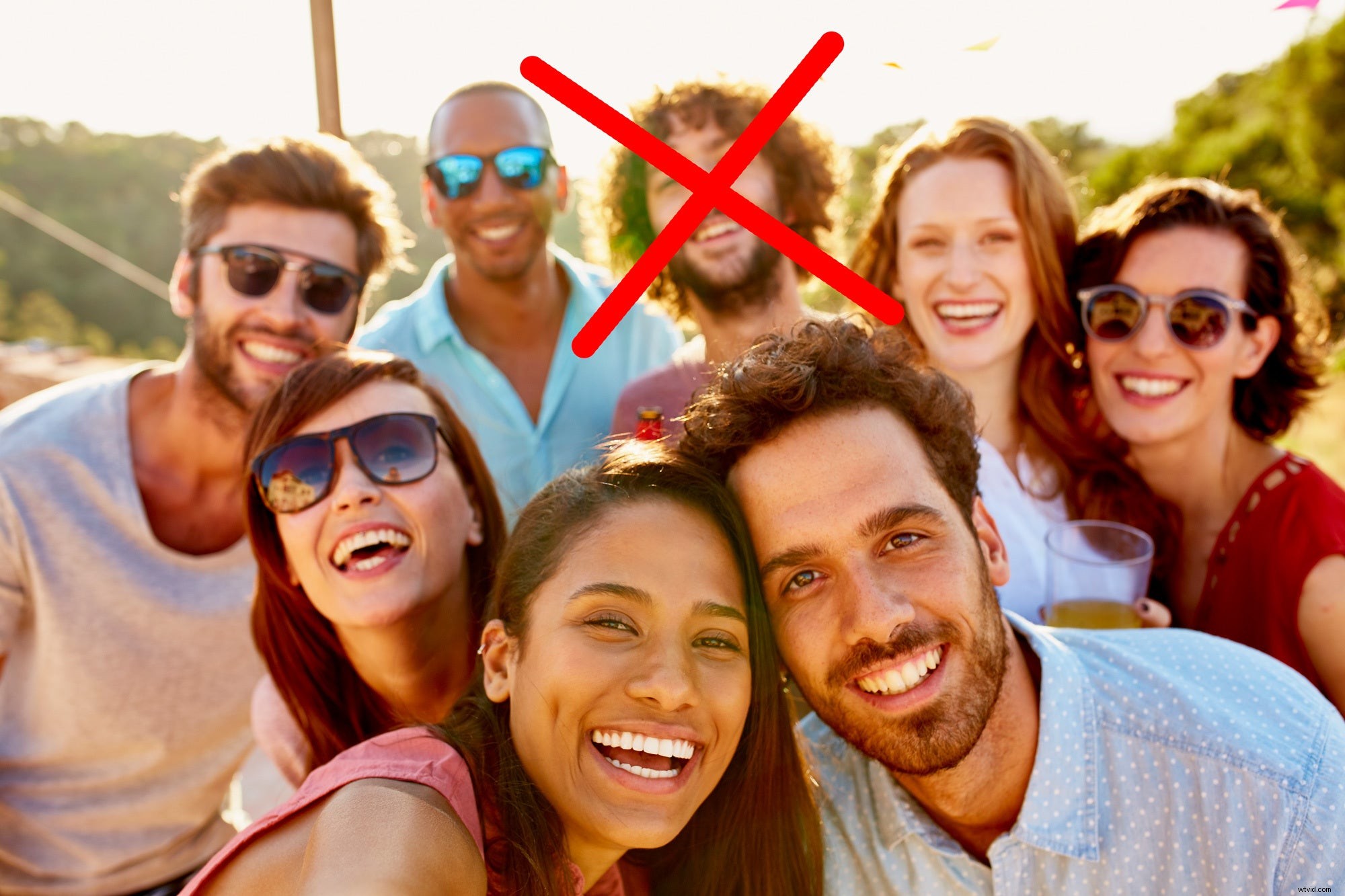 Expert Guide: How to Seamlessly Remove Your Ex from Photos with Photoshop