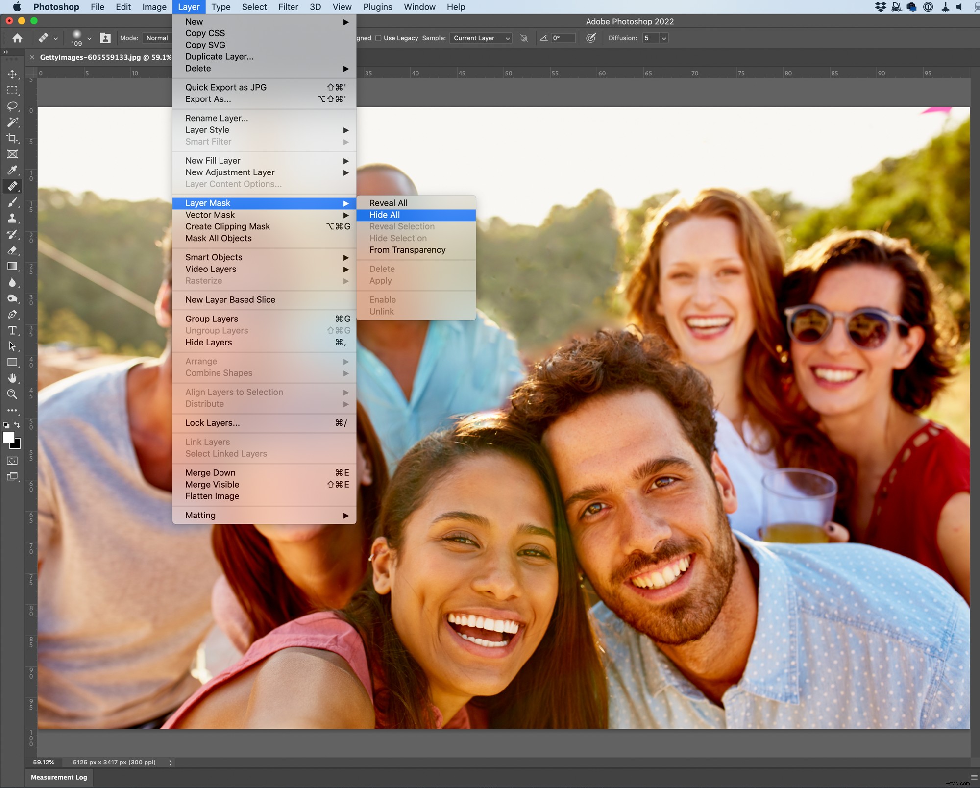 Expert Guide: How to Seamlessly Remove Your Ex from Photos with Photoshop