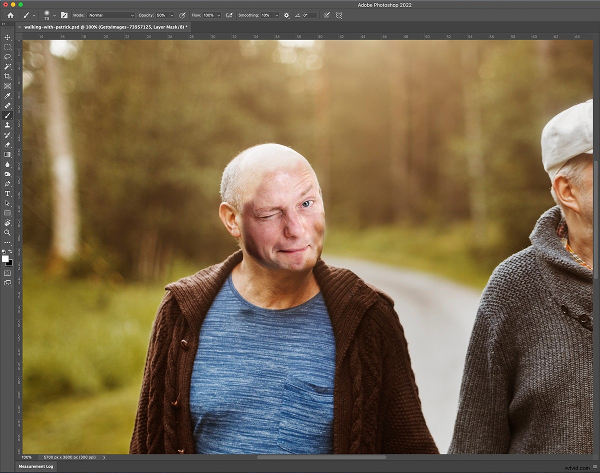 Expert Guide: How to Seamlessly Remove Your Ex from Photos with Photoshop