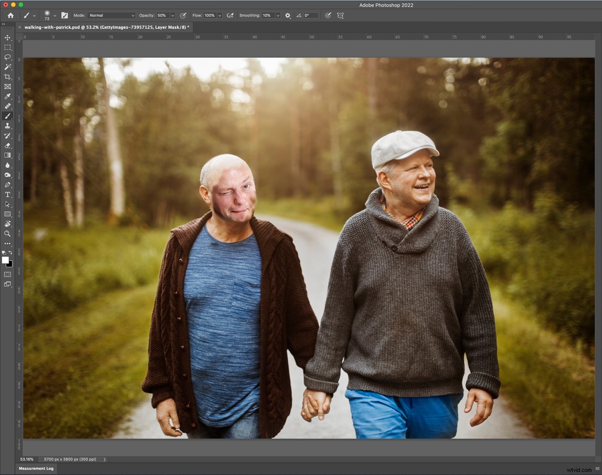Expert Guide: How to Seamlessly Remove Your Ex from Photos with Photoshop
