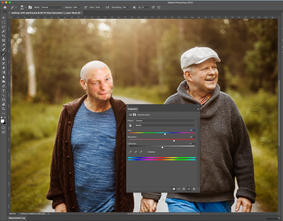 Expert Guide: How to Seamlessly Remove Your Ex from Photos with Photoshop