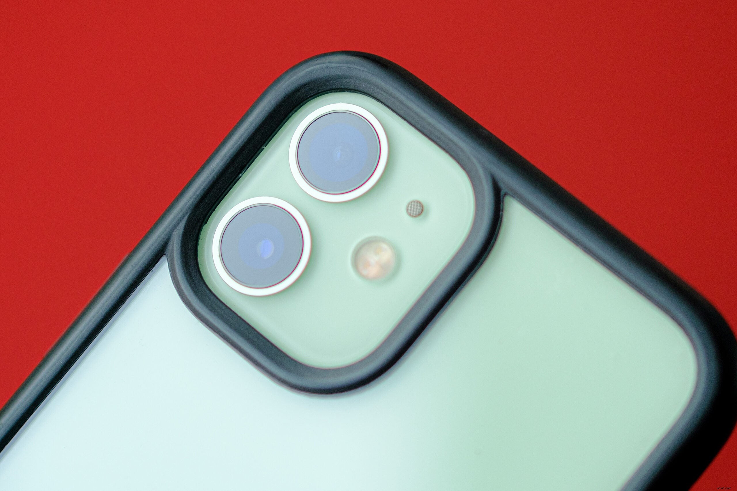 Master Your iPhone Camera: Outsmart Overzealous AI for Authentic Photos