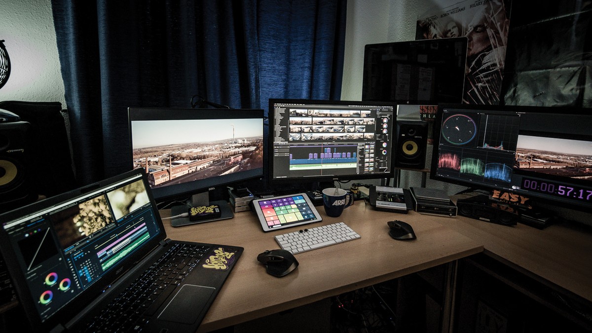 Edit Bay Essentials: Build the Ultimate Video Editing Workspace