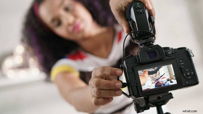 4 Must-Have Essentials for a Beginner Vlogging Setup