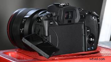 Canon EOS R Review: Canon s First Full-Frame Mirrorless Camera – Power, Features, and Key Drawbacks