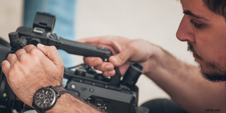 Mastering Cinéma Vérité: Origins, Traditions, and Rules for Authentic Documentary Filmmaking