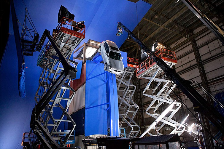 Filmmaking 101: Master Tension and Suspense in Your Sequences