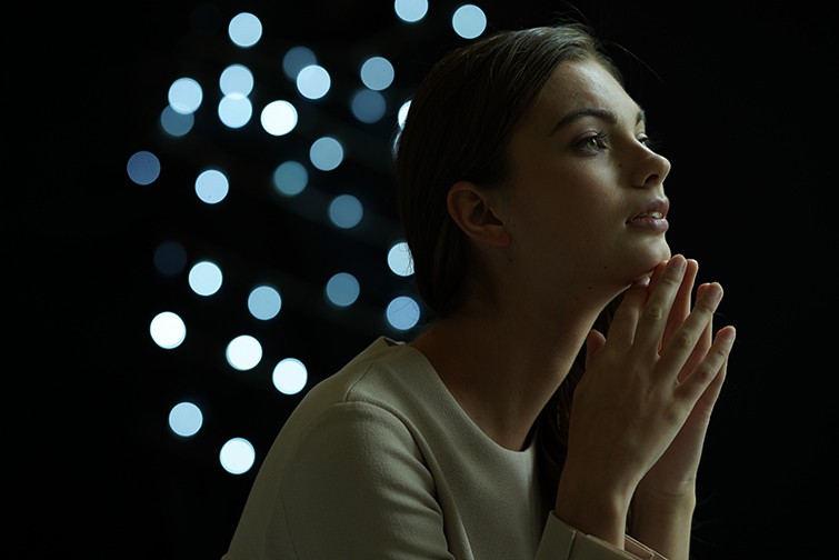 Sony Unveils Stunning FE 135mm f/1.8 G Master Lens – Pro-Level Portrait Perfection