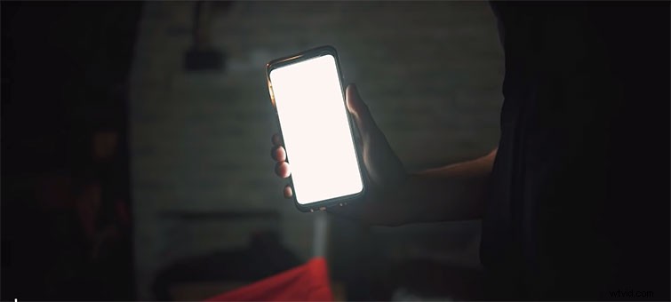 5 Quick Smartphone Lighting Hacks for Emergency Photography Fixes