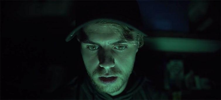 5 Quick Smartphone Lighting Hacks for Emergency Photography Fixes