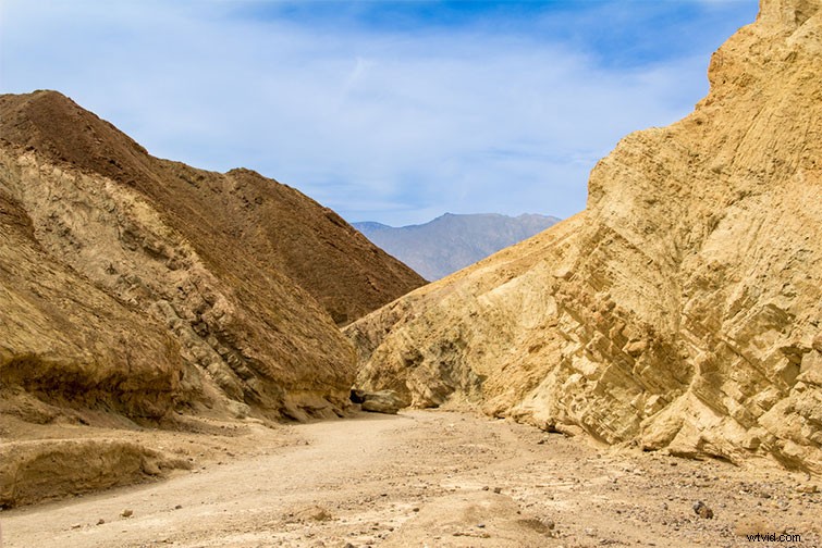 Ultimate Guide: Free Filming Locations for First-Time Filmmakers on a Zero Budget