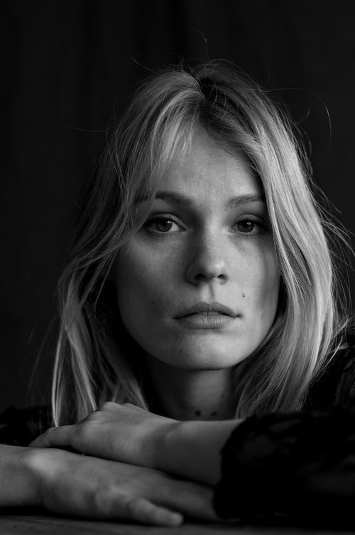 Mastering Uplighting: Emotional Impact and Aesthetic Beauty in Cinematography