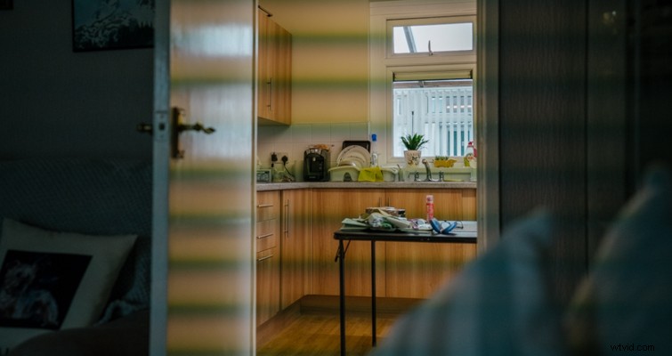 Has Mirrorless Silent Mode Replaced the Traditional Unit Stills Blimp?