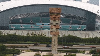 Master the Iconic Dolly Zoom Effect: 7-Step Guide with Pictures