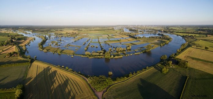 Capturing High Water in the IJssel River: Expert Phantom Drone Photography Guide