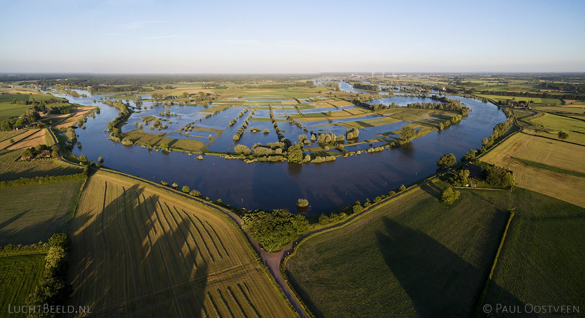 Capturing High Water in the IJssel River: Expert Phantom Drone Photography Guide